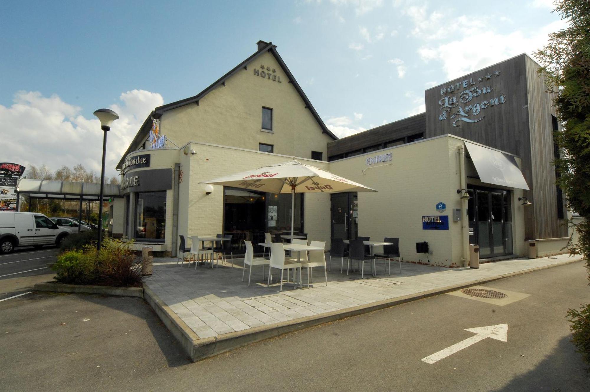 Hotel Le Saint Loup Gembloux Exterior photo